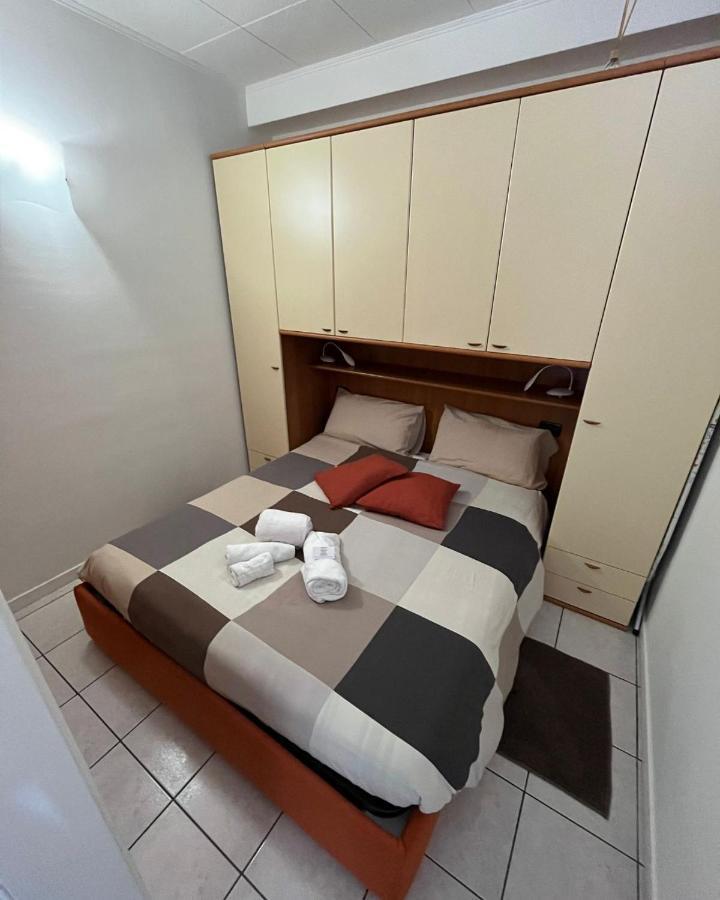Gardalakeapartment A Sirmione Eksteriør bilde